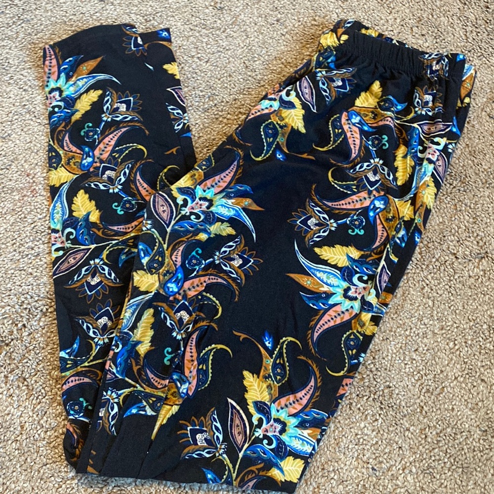 Super cute leggings